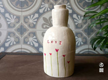 Charger l'image dans la galerie, Bouteille carafe pichet coeur nature terre émaillée céramique modelage artisanat artisan local atelier sababou sistadrum.com