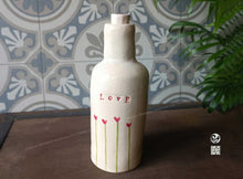 Charger l'image dans la galerie, Carafe "Love" Sababou
