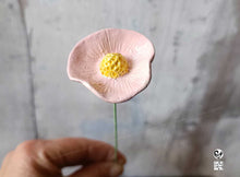 Charger l'image dans la galerie, Bouquet bouquets céramique argile artisanat fleurs flowers artisan sistadrum.com ateliersababou printemps couleurs terre émaillée