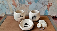 Charger l'image dans la galerie, service à thé ensemble artisanat céramique terre émaillée service à thé adinkra afrique modelage sista drum sistadrum.comatelier sababou made in france