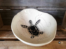 Charger l'image dans la galerie, Saladier poterie fait main argile terre sista drum
